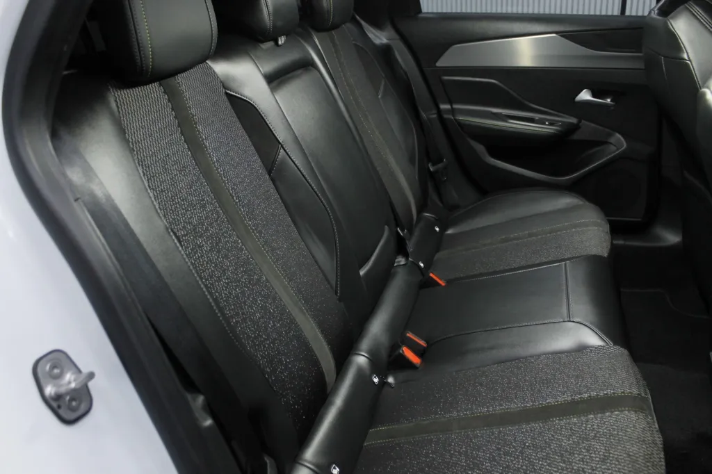 Peugeot e-308 SW