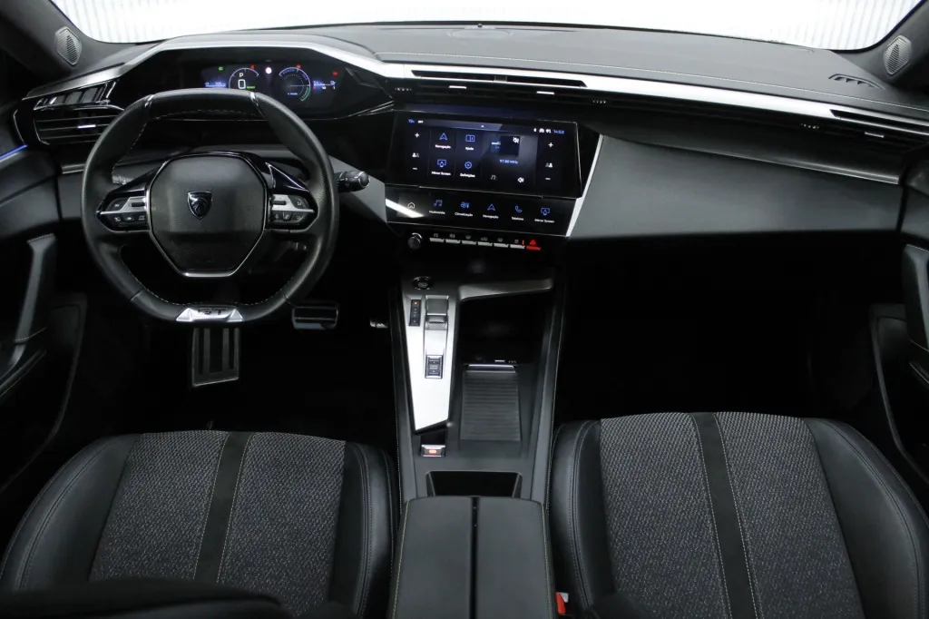 Peugeot e-308 SW
