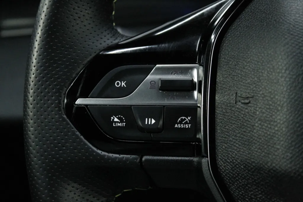 Peugeot e-308 SW