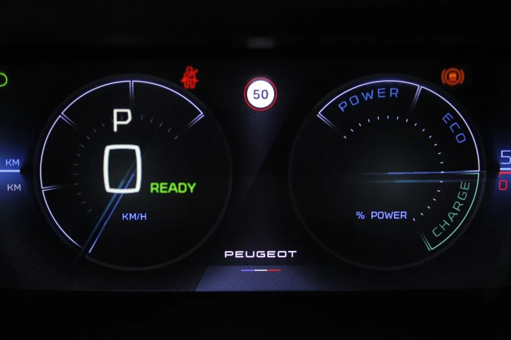 Peugeot e-308 SW