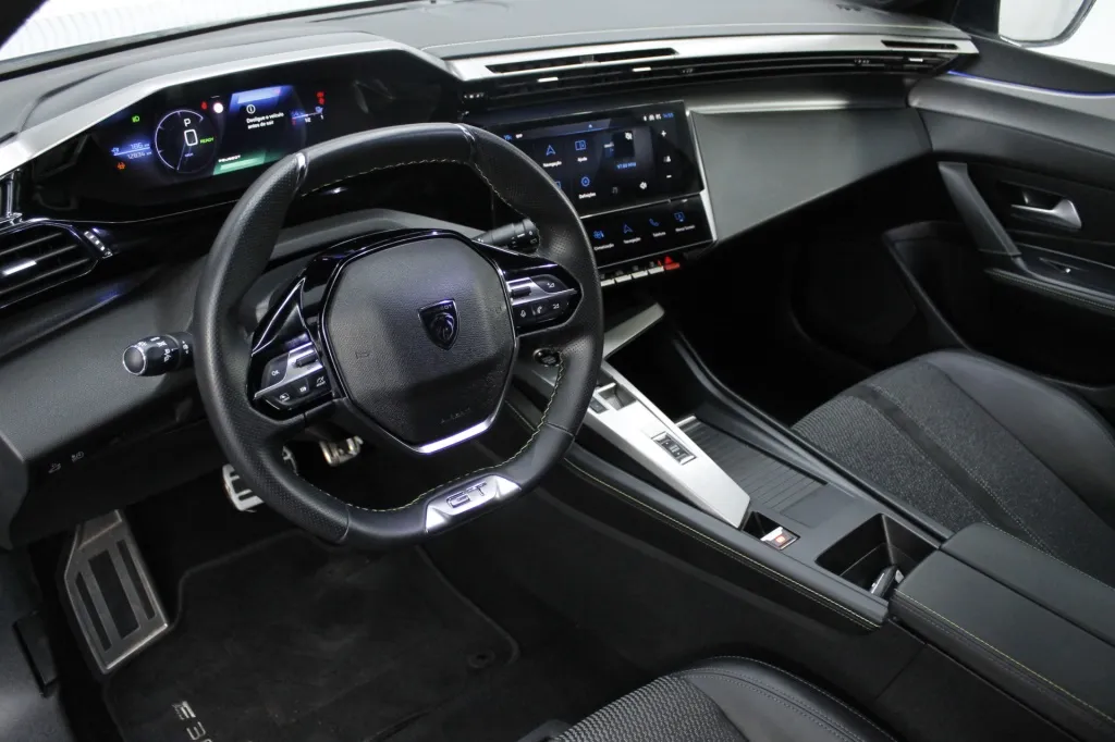 Peugeot e-308 SW
