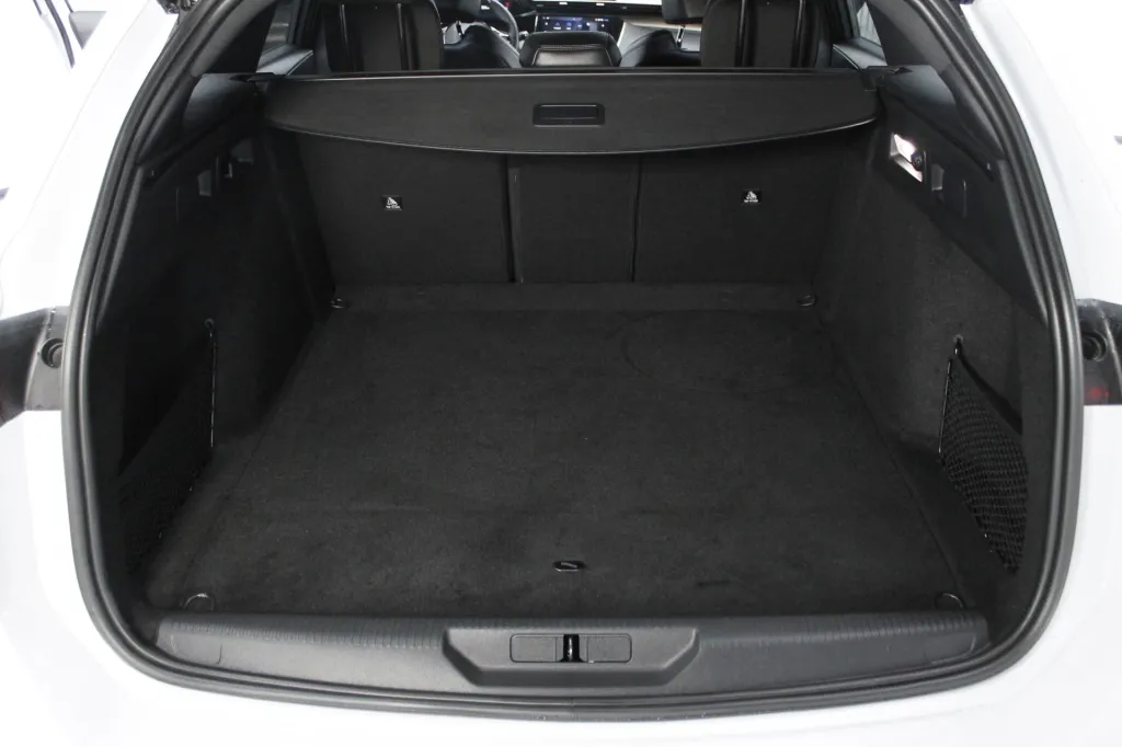 Peugeot e-308 SW