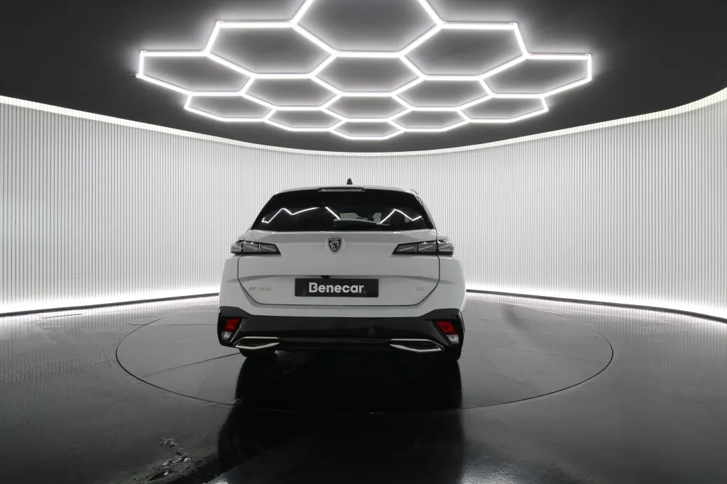 Peugeot e-308 SW
