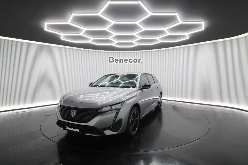 Peugeot e-308 SW