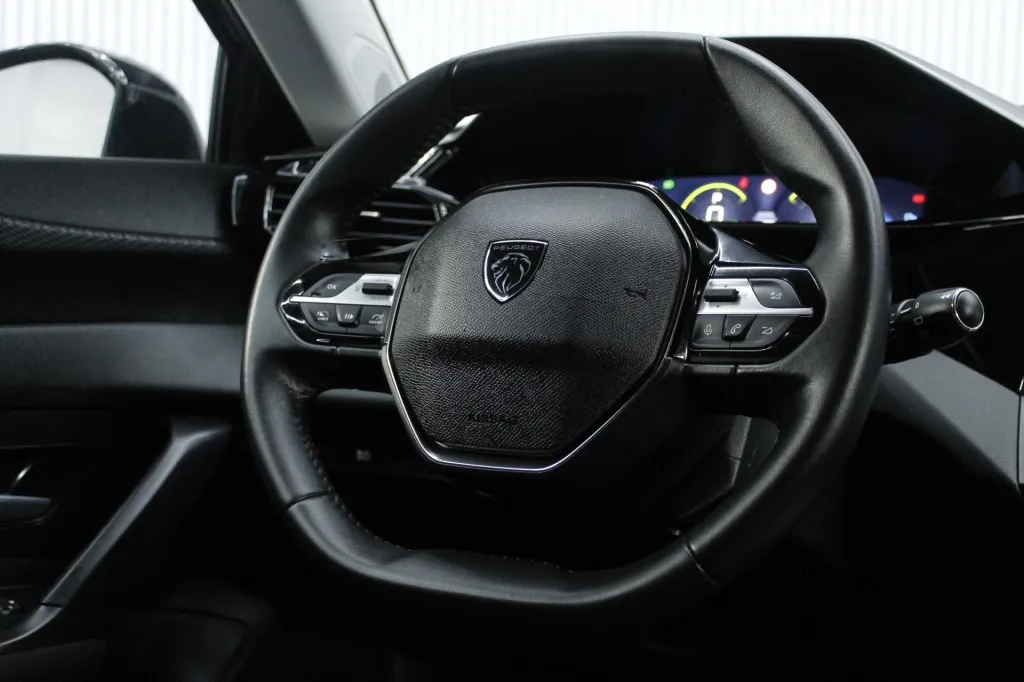 Peugeot e-308 SW