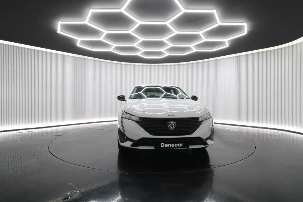 Peugeot e-308 SW