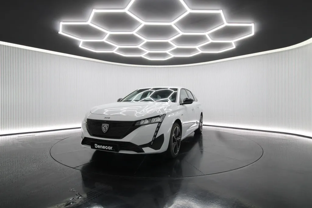 Peugeot e-308 SW