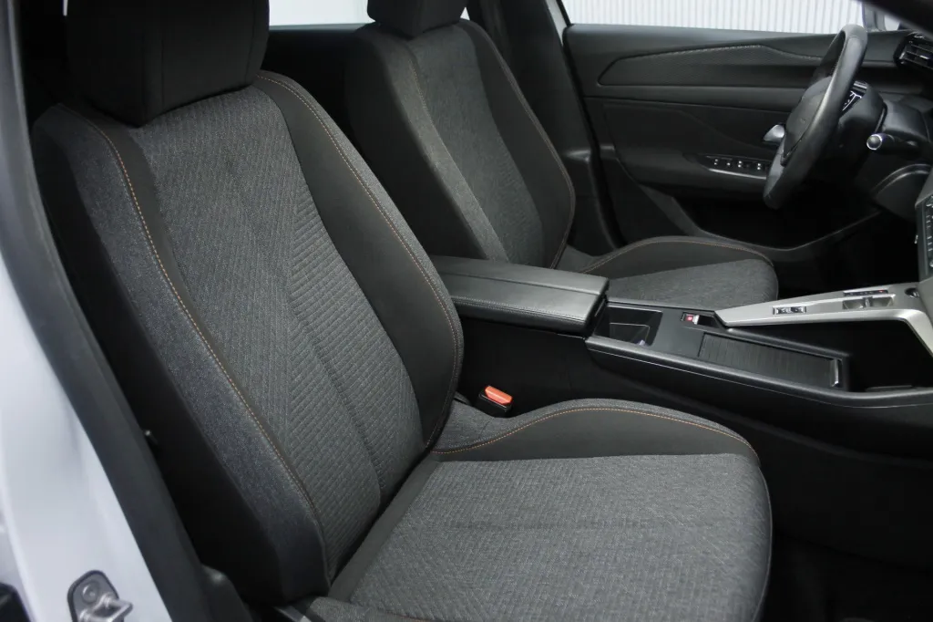Peugeot e-308 SW