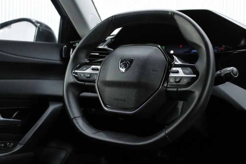 Peugeot e-308 SW