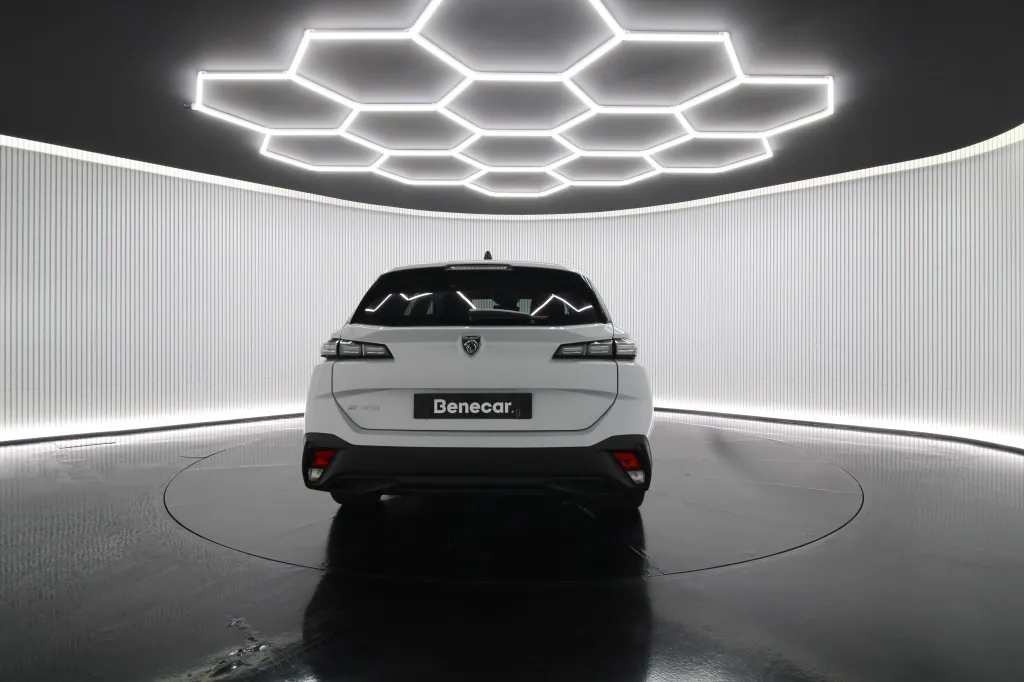 Peugeot e-308 SW