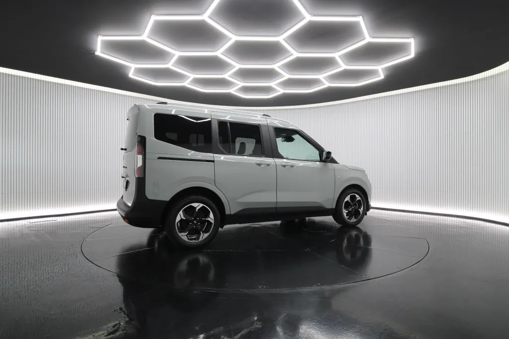 Ford Tourneo