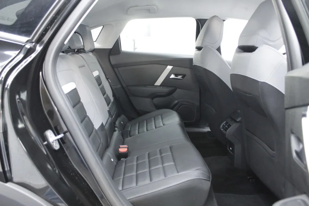 Citroen e-C4X