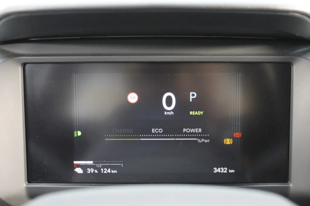 Citroen e-C4X