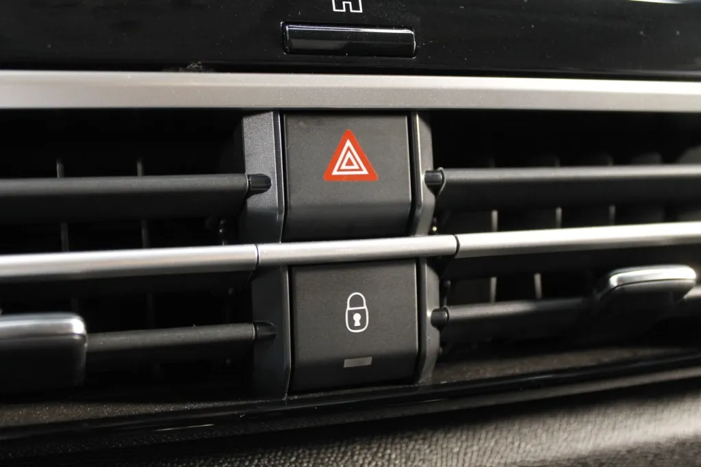 Citroen e-C4X