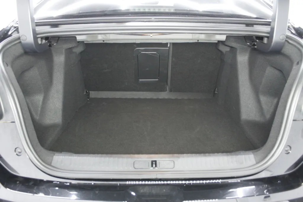 Citroen e-C4X
