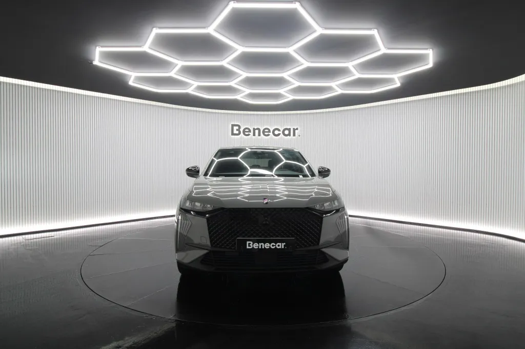 DS DS7