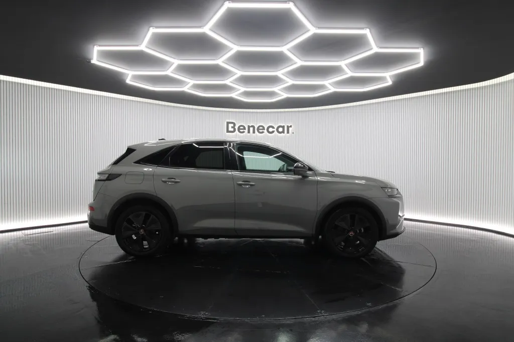 DS DS7