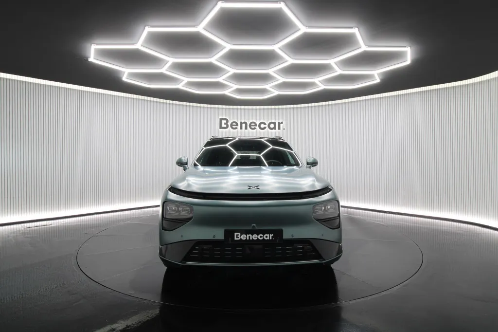 XPENG G9