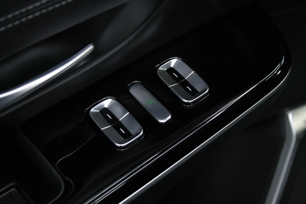 XPENG G9