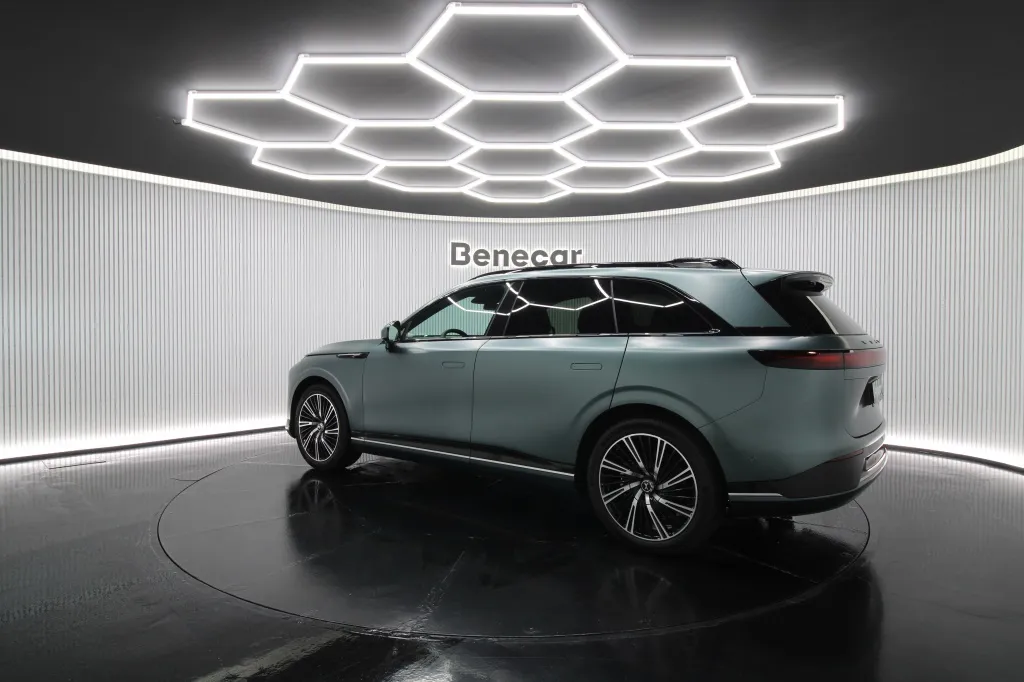 XPENG G9