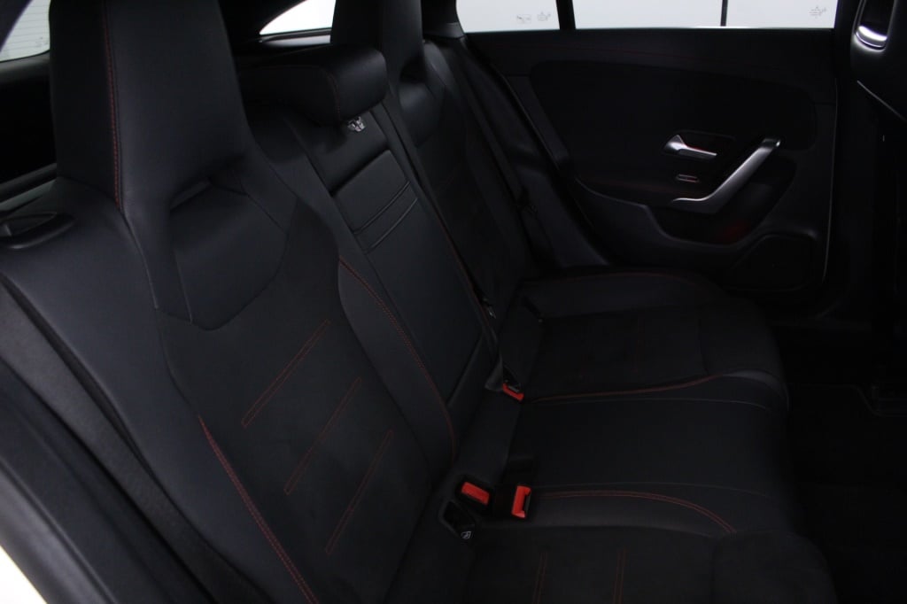 Mercedes-Benz Classe CLA - 180