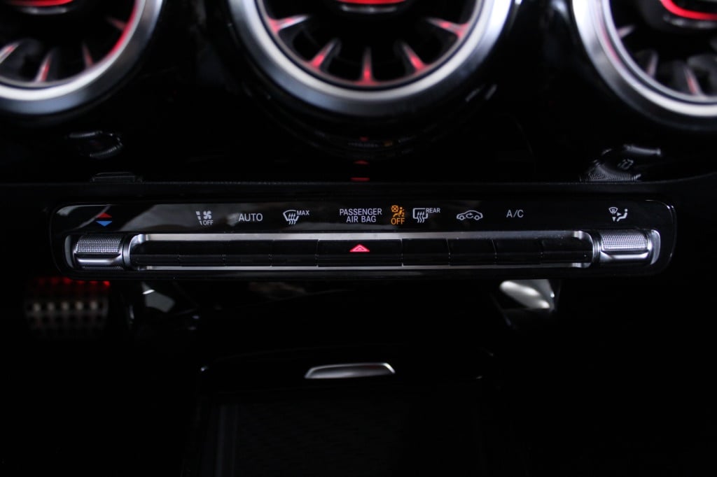 Mercedes-Benz Classe CLA - 180