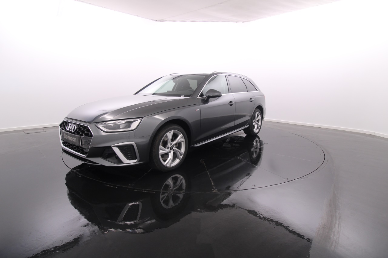 Audi A4 Avant Diesel Hybrid 8 2023