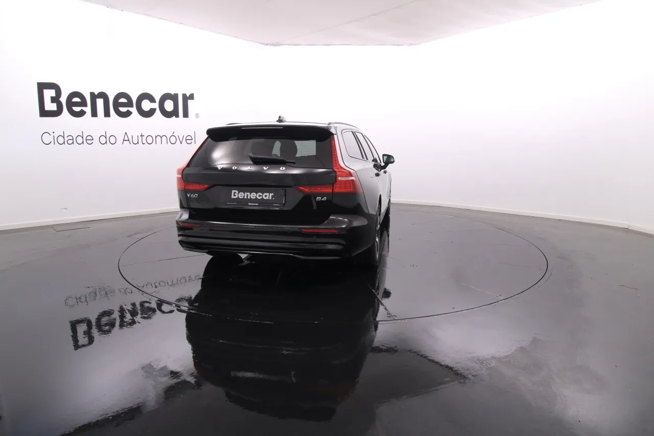 Volvo V60 Híbrido Diesel 5 2023