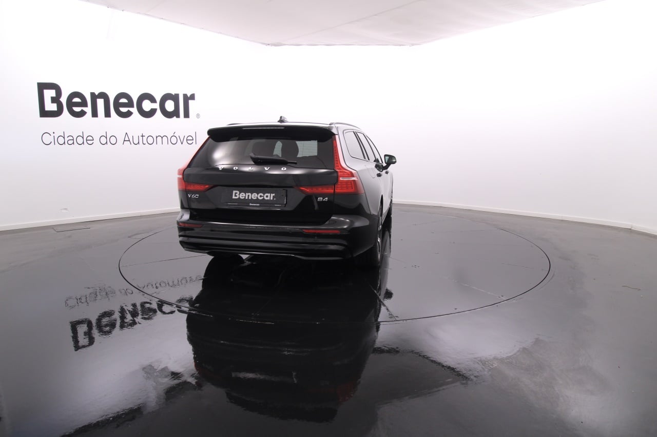 Volvo V60 Híbrido Diesel 5 2023