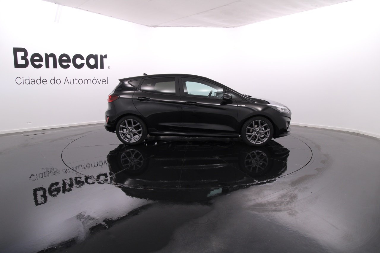 Ford Fiesta Gasoline Hybrid 3 2023