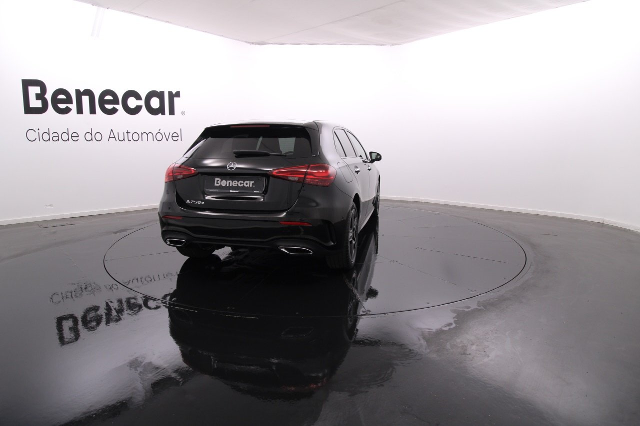 Mercedes-Benz Classe A - 250 Electric Gasoline 3 2023
