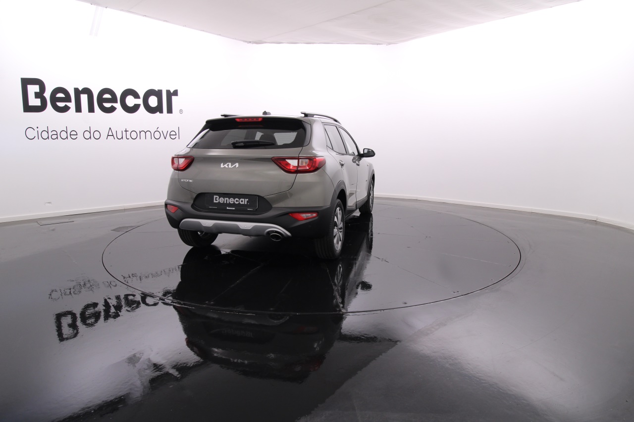 Kia Stonic Gasoline 4 2023