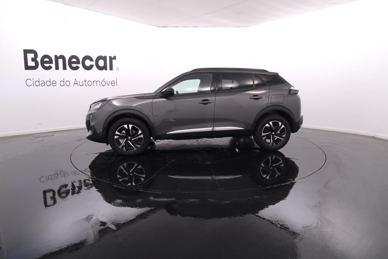 Peugeot 2008 Gasolina 5 2023