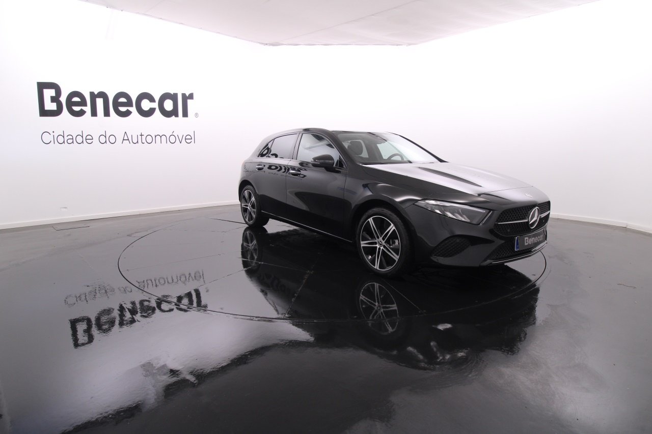 Mercedes-Benz Classe A - 250 Electric Gasoline 5 2023