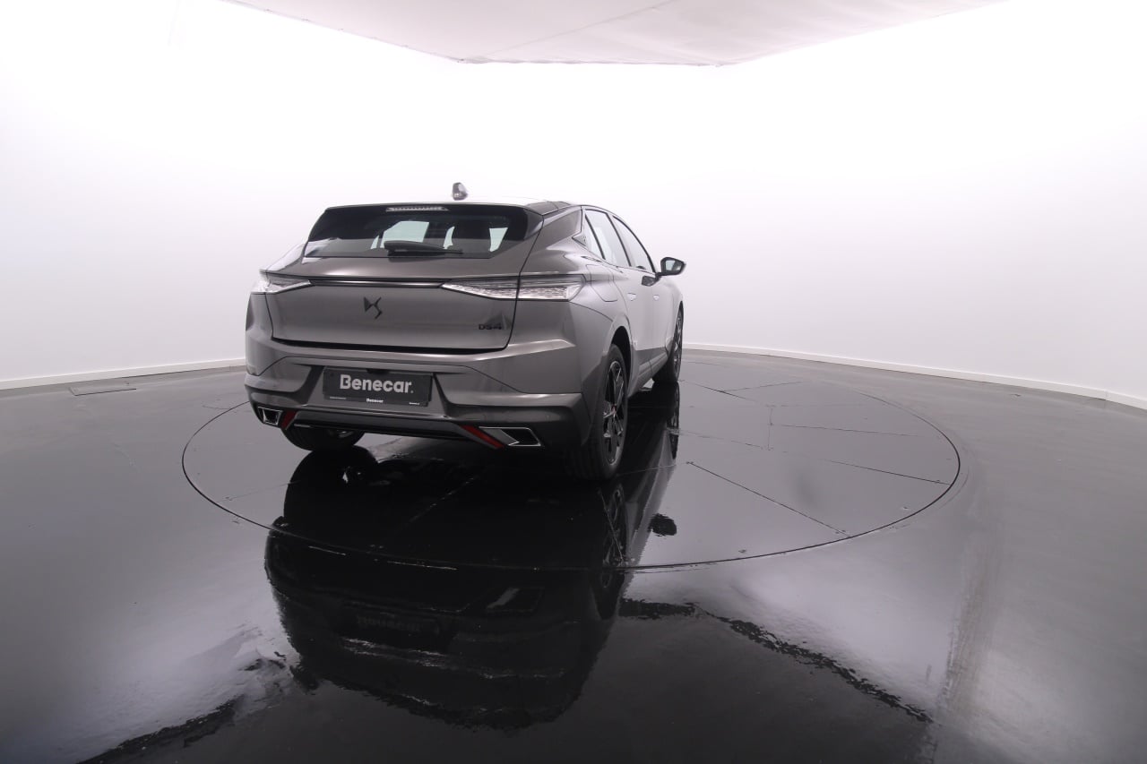 DS DS4 Diesel 8 2023