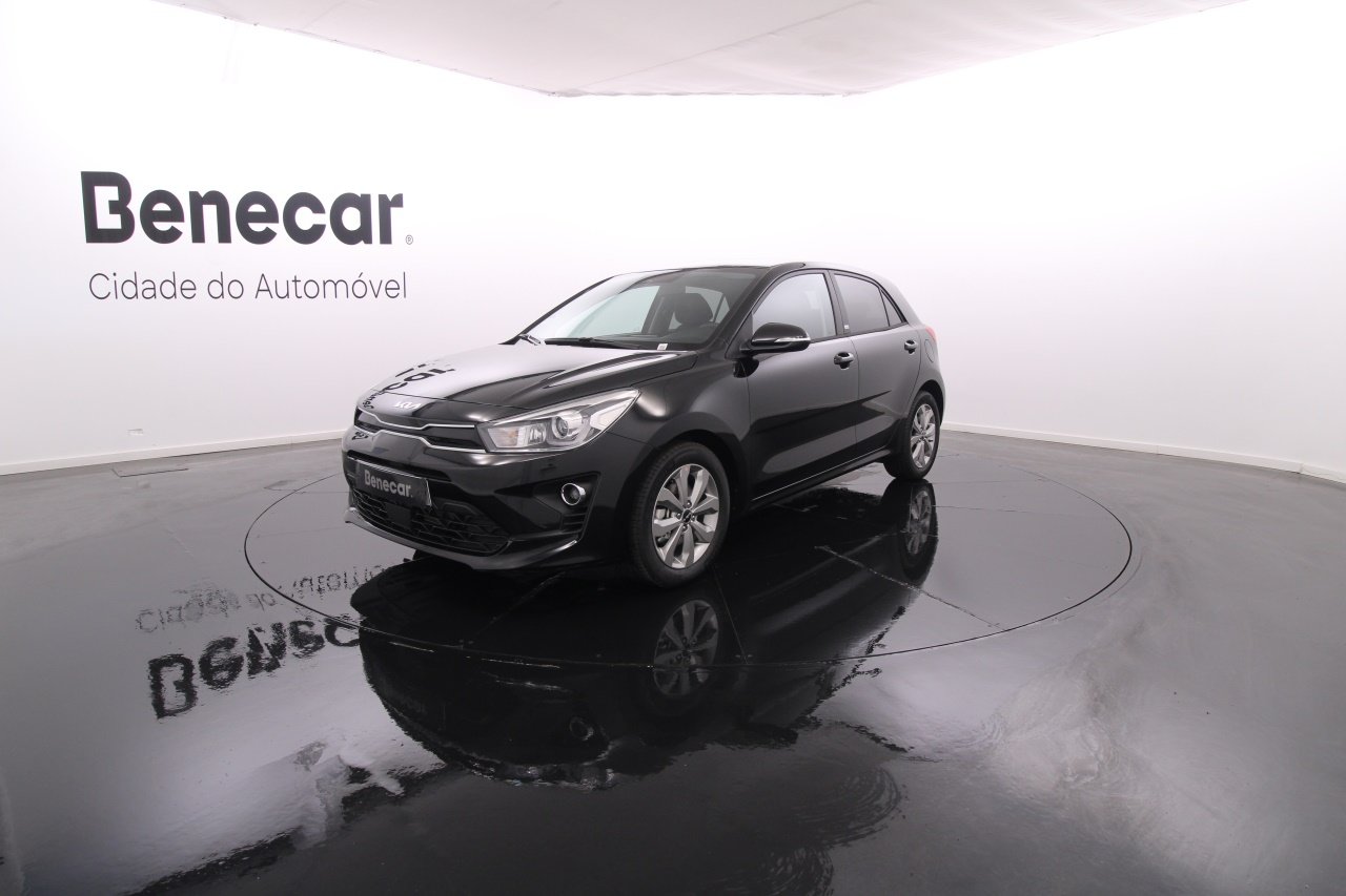 Kia Rio Gasolina 5 2023