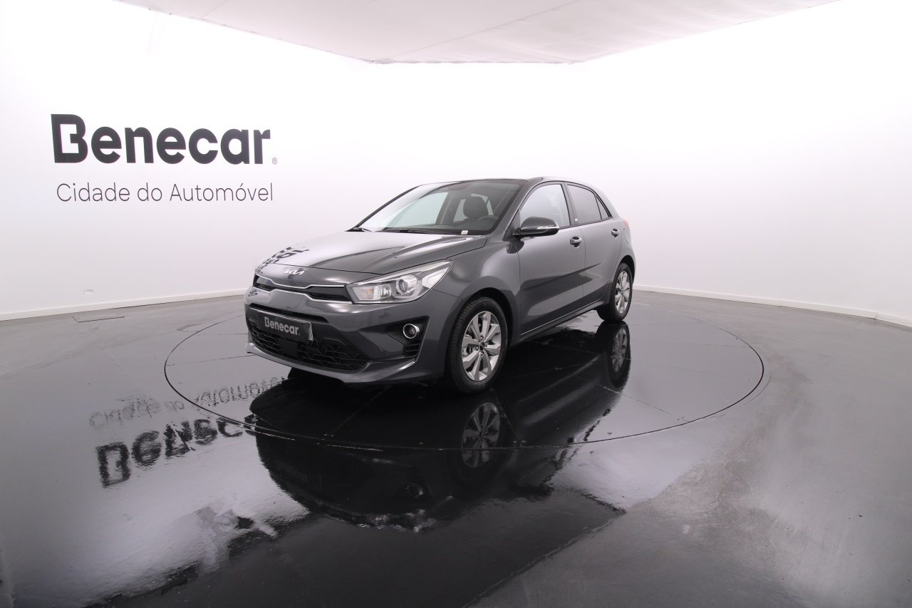 Kia Rio Gasolina 5 2023