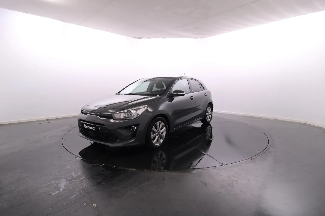 Kia Rio Gasolina 5 2023