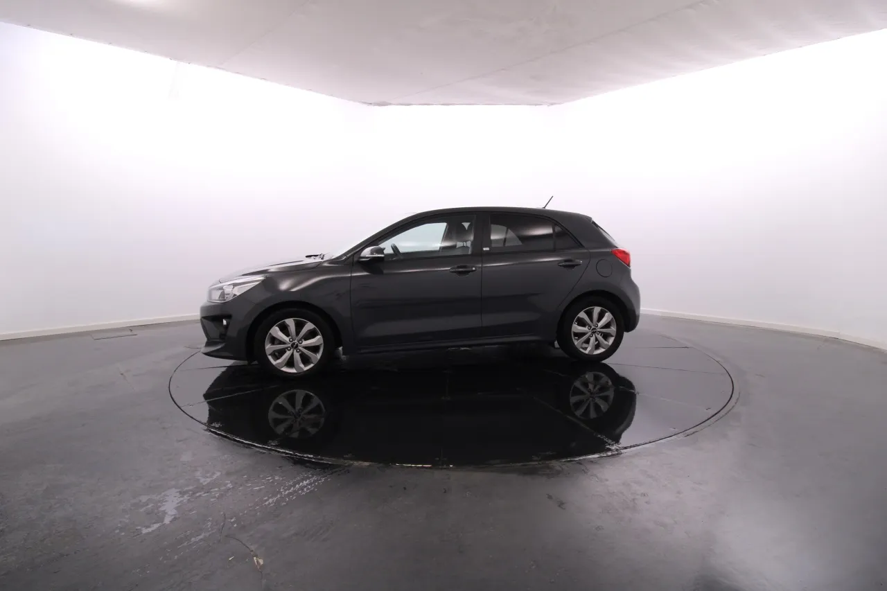 Kia Rio Gasolina 5 2023