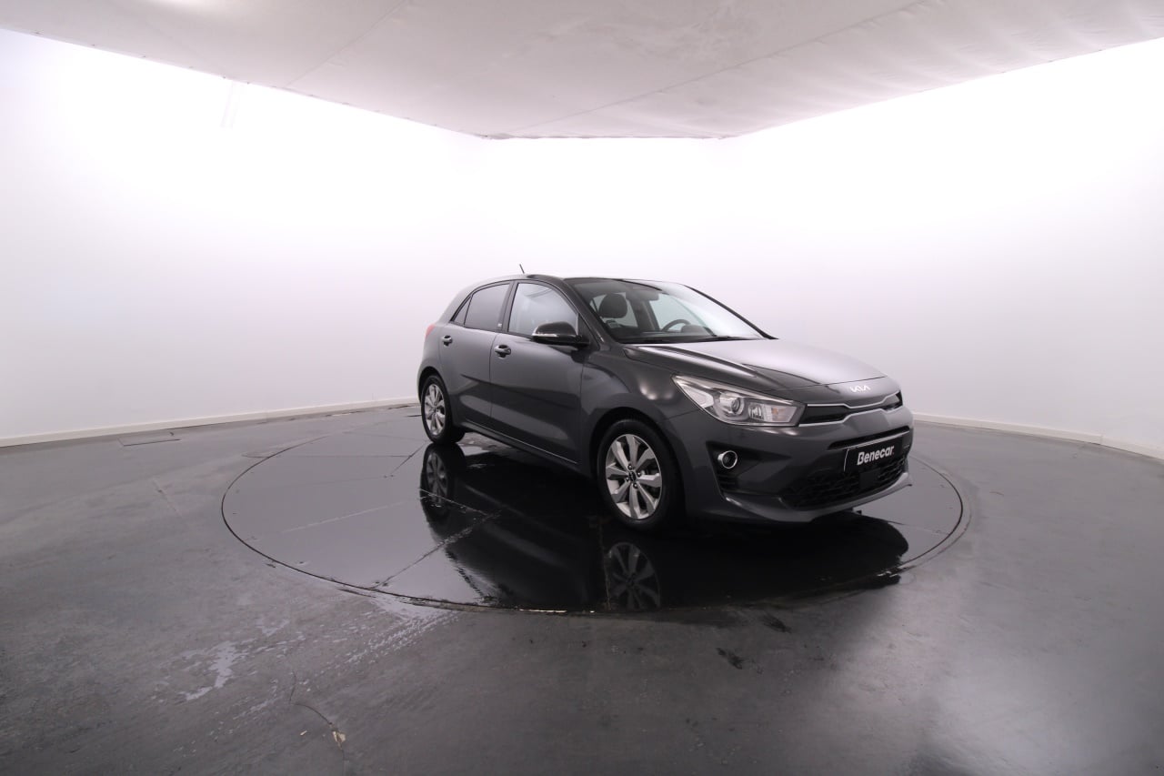 Kia Rio Gasolina 5 2023