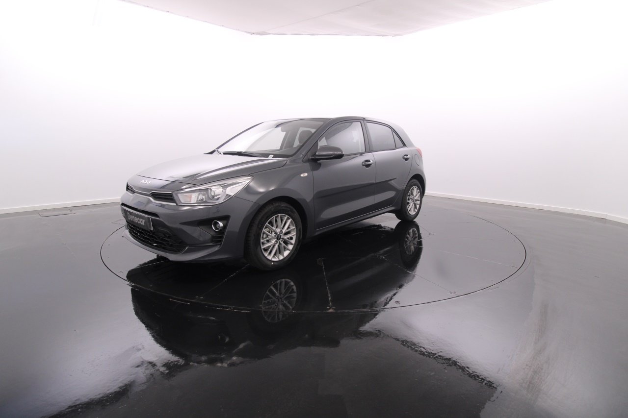 Kia Rio Gasolina 7 2023