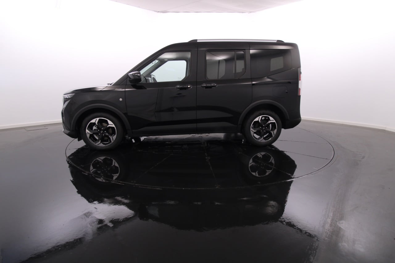 Ford Tourneo Courier Gasolina 6 2024