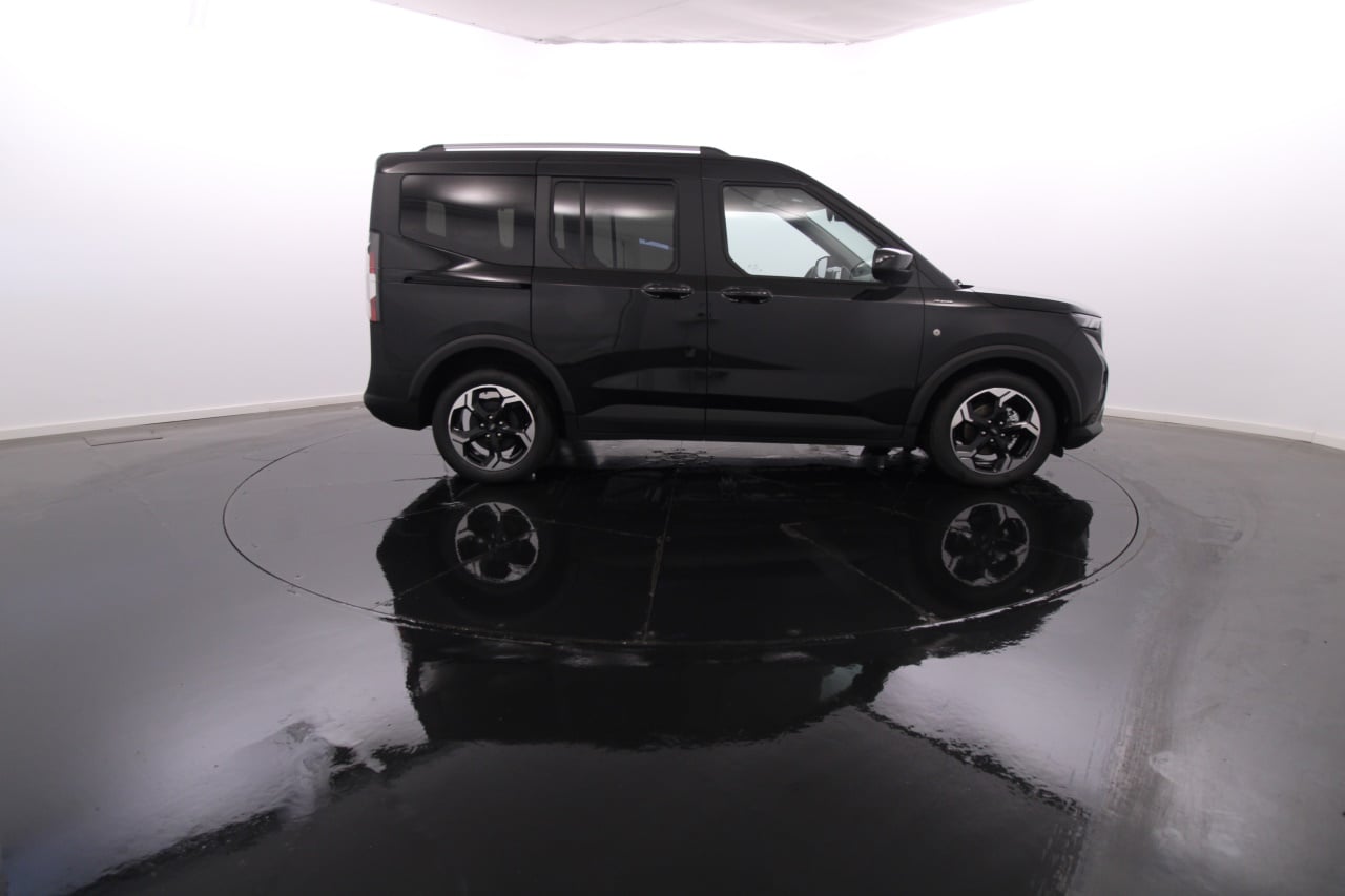 Ford Tourneo Courier Gasolina 6 2024