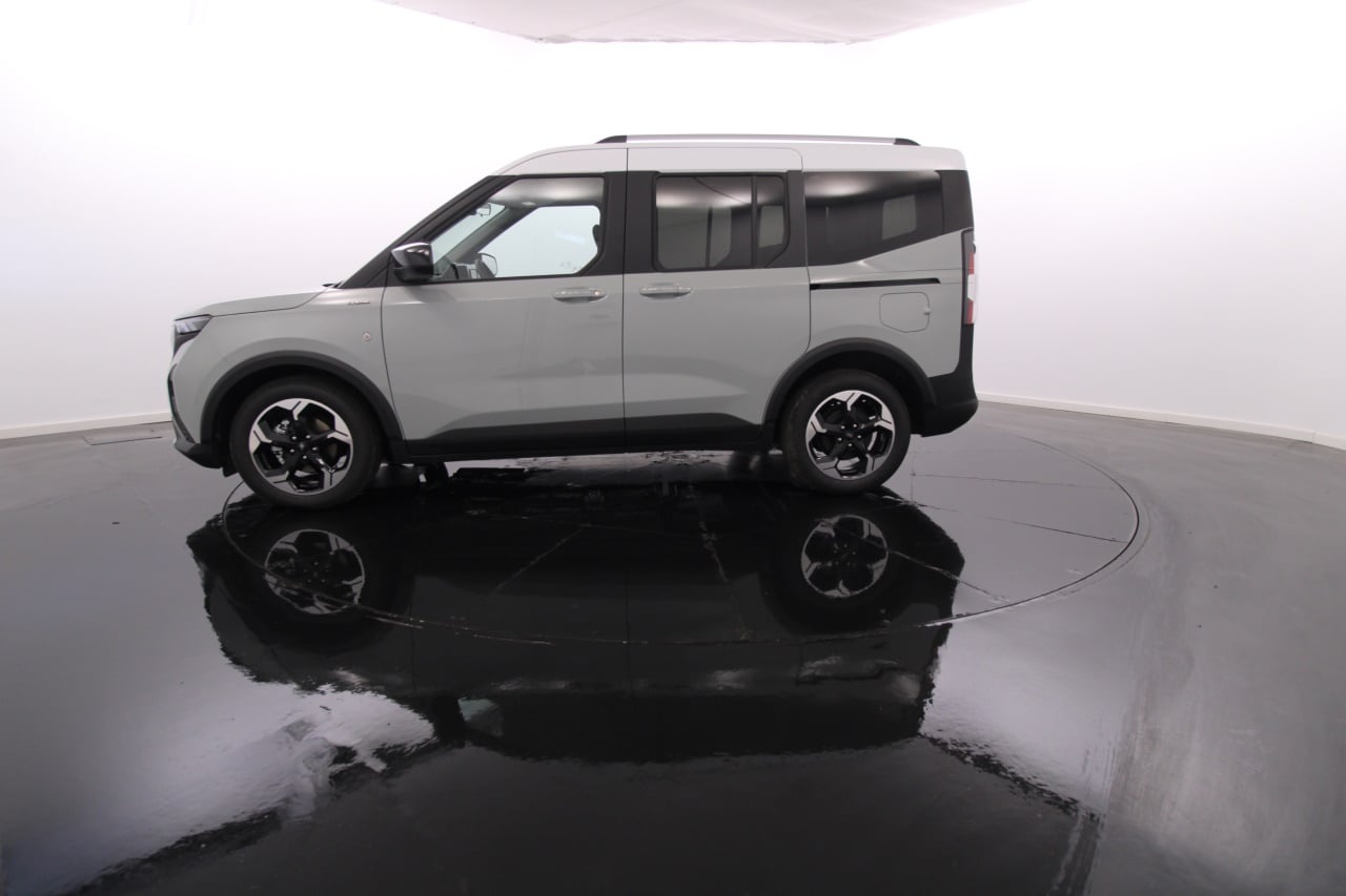 Ford Tourneo Courier Gasolina 6 2024