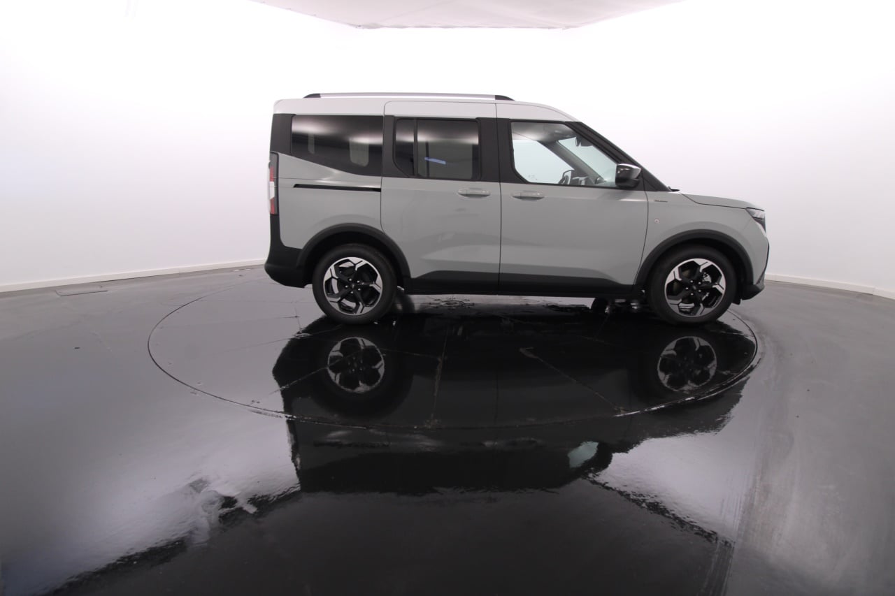 Ford Tourneo Courier Gasolina 6 2024