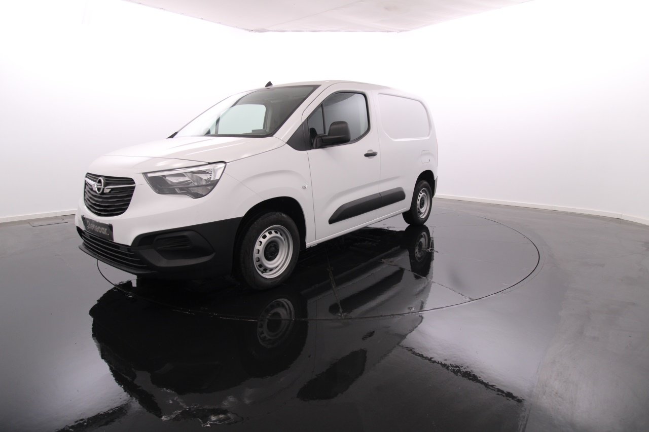 Opel Combo Diesel 3 2024