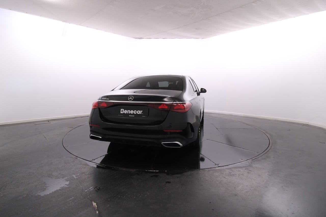 Mercedes-Benz Classe E - 300 Elétrico Diesel 3 2024