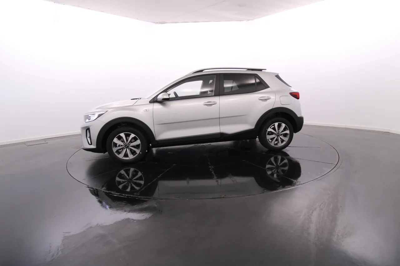Kia Stonic Gasolina 7 2024