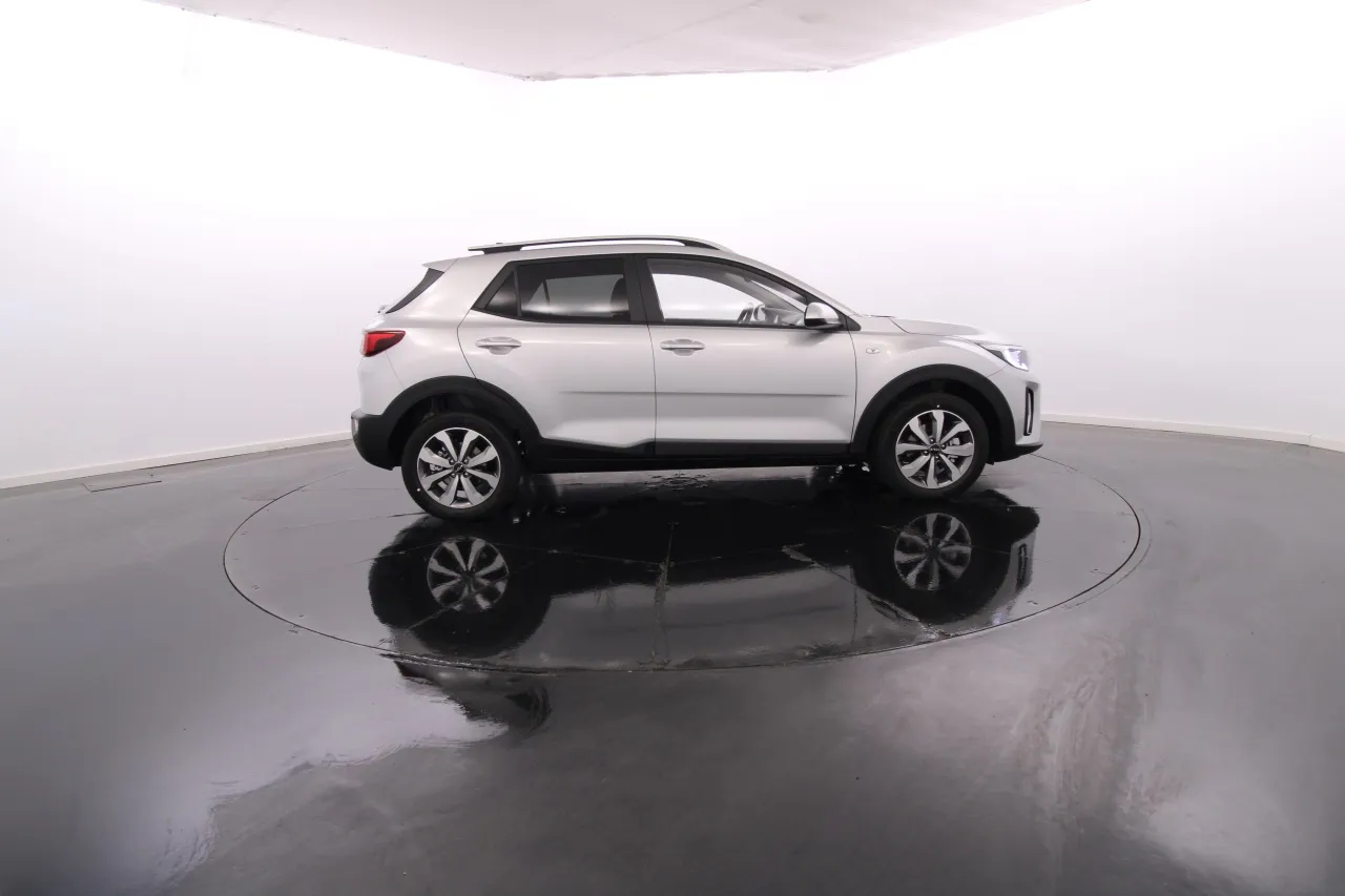 Kia Stonic Gasolina 7 2024