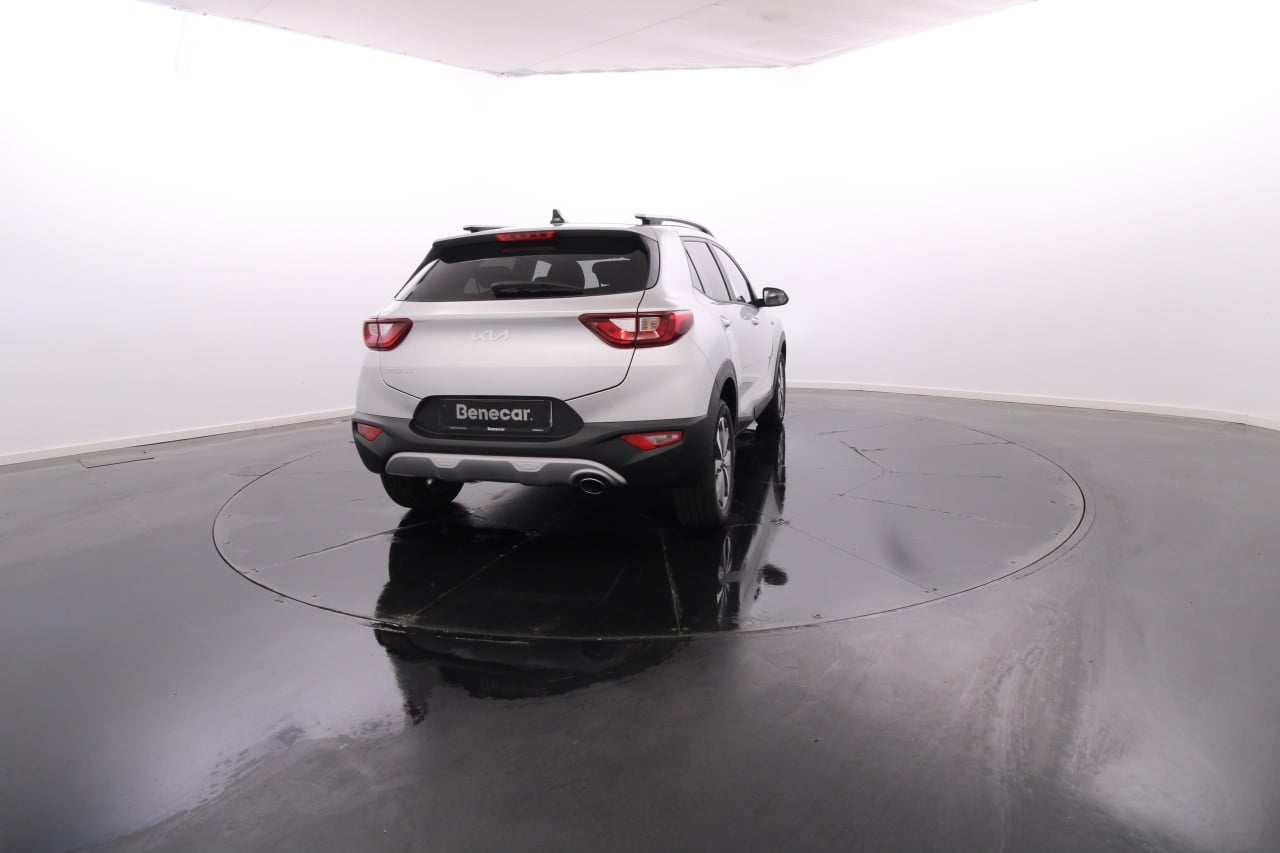 Kia Stonic Gasolina 7 2024